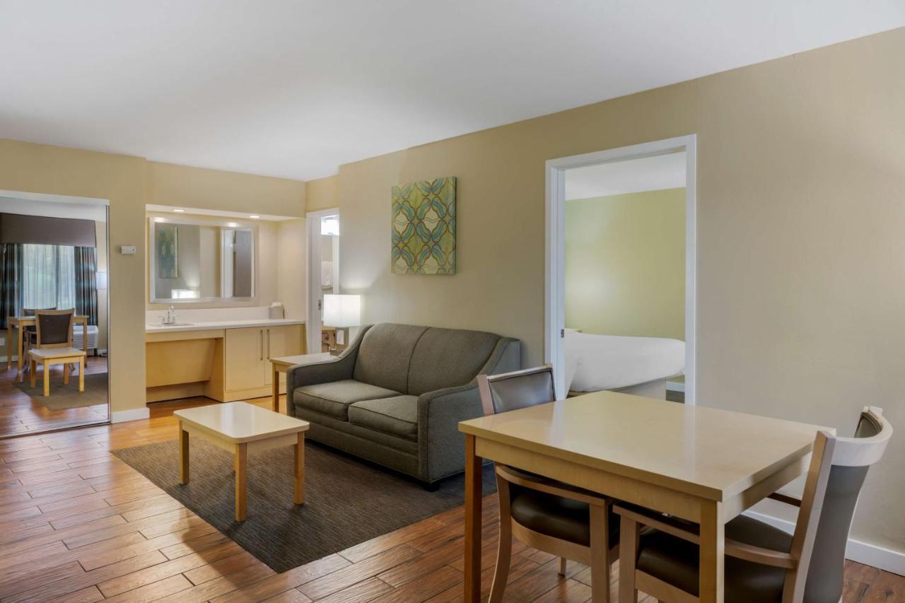 Best Western Plus South Coast Inn Goleta Ngoại thất bức ảnh
